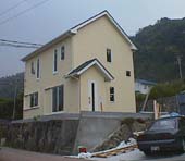 IE0516C.JPG - 5,656BYTES